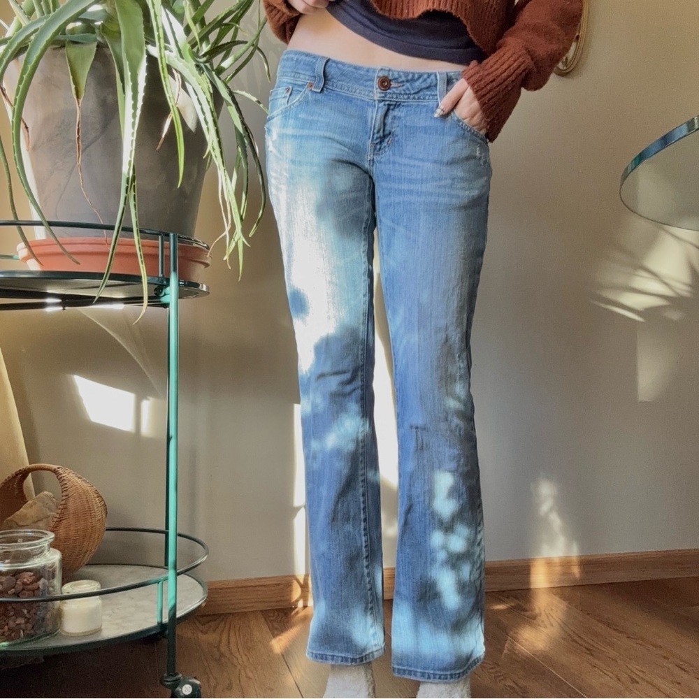 American Eagle Outfitters Light Blue Boot Cut Jeans - Picture 7 of 9
